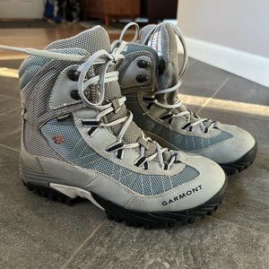 Garmont GTX Winter Boots - Women's 9